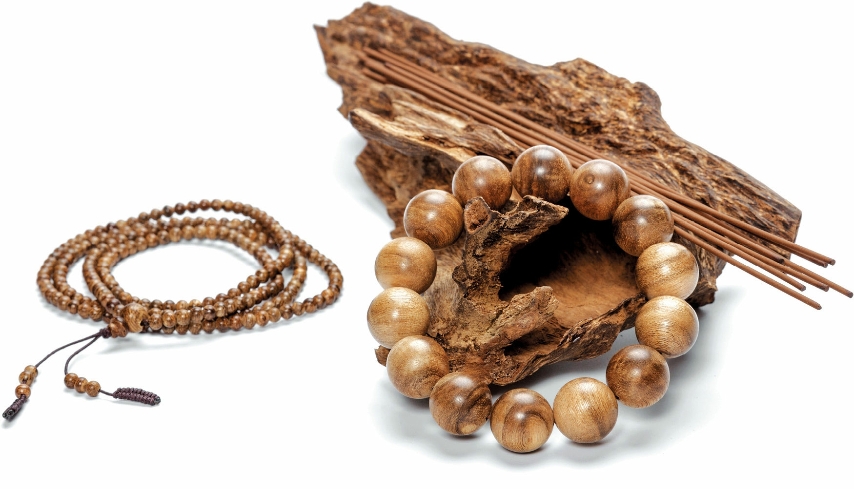 Crowee Incense.Guardian of Natural Agarwood
